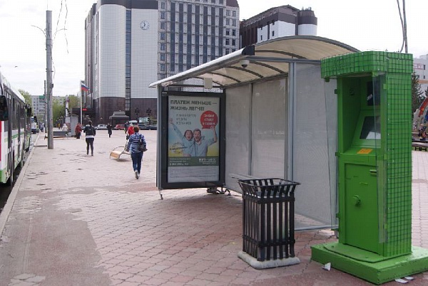 Реклама на автобусных остановках Сити-формат на Ленина (ост. Центральный рынок) 