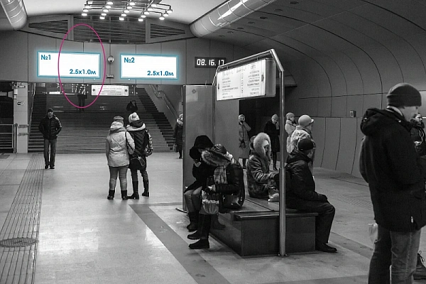 Реклама на Лайтбоксах в Метро Станция «Авиастроительная» Лайтбокс №1 / 2,5x1,0 метров